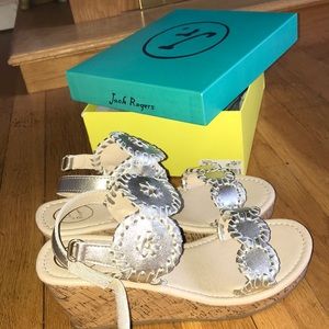 New never worn jack Rogers kids size 4